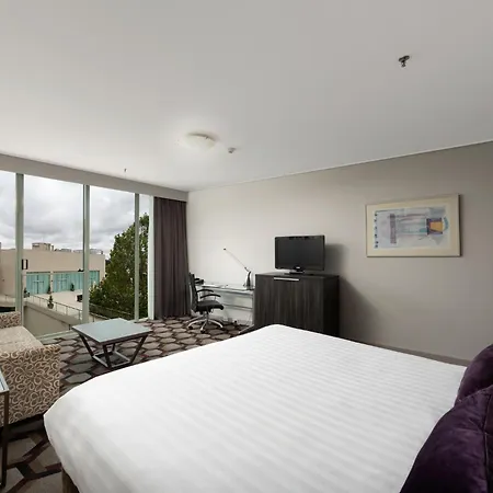 Rydges Canberra Exterior photo