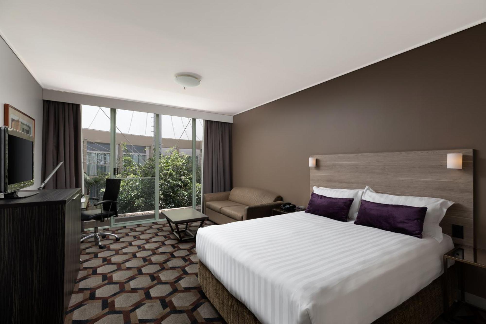 Rydges 4*